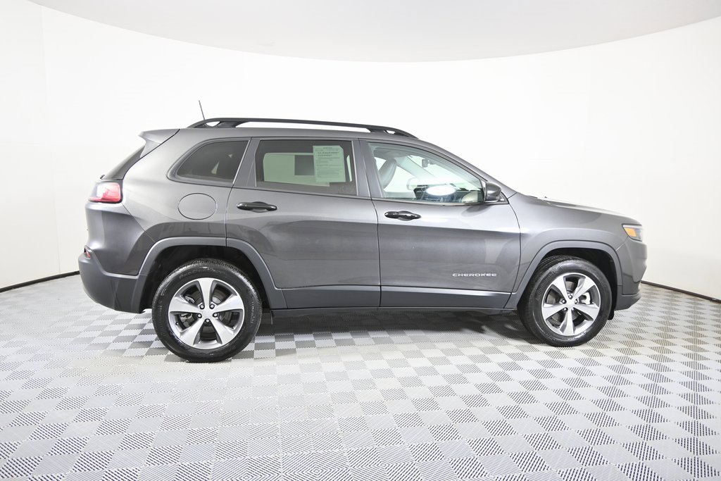 Used 2022 Jeep Cherokee Limited image 7