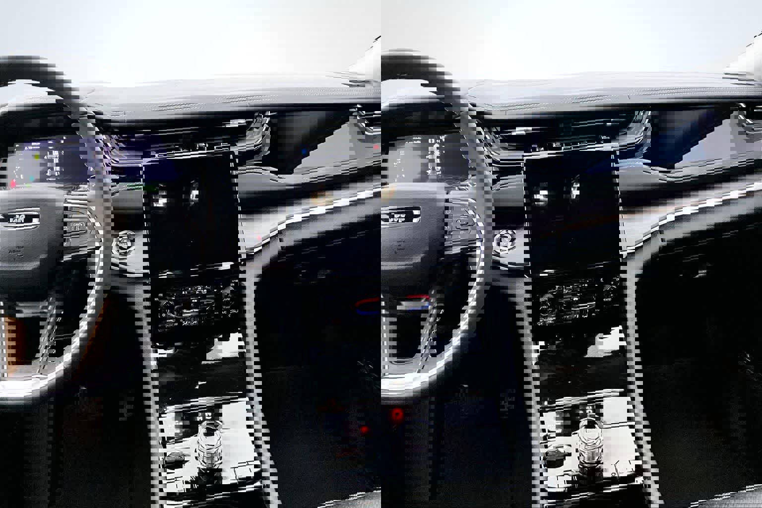 Used 2022 Jeep Grand Cherokee Limited 4xe w/ Luxury Tech Group II image 16