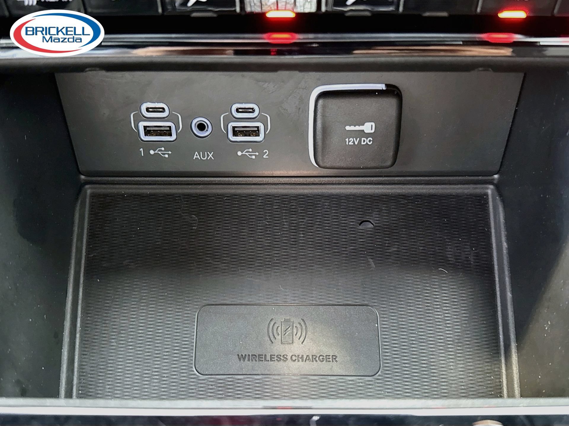 Used 2024 Jeep Grand Cherokee Altitude RWD image 28