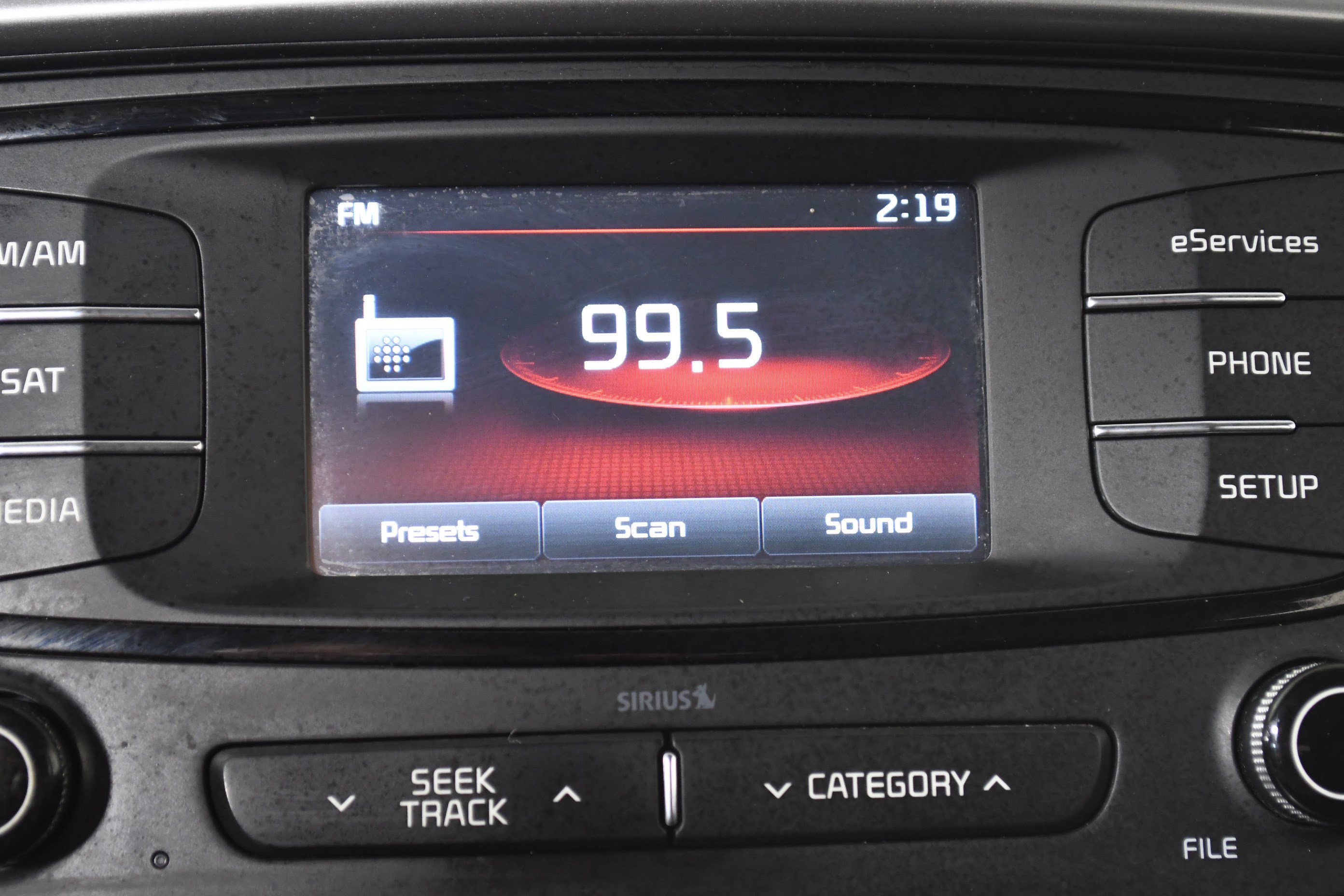 Used 2016 Kia Sorento LX w/ LX Convenience Package image 17