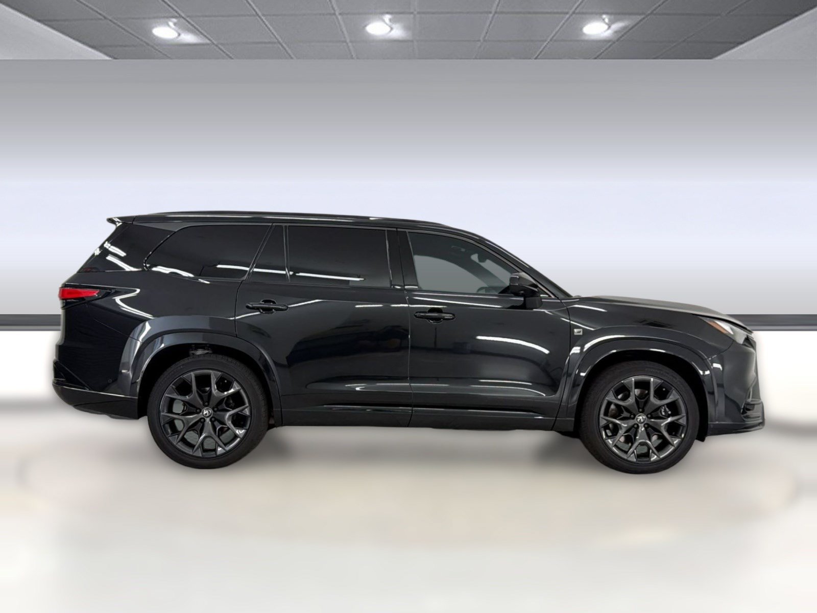 Certified 2024 Lexus TX 500h AWD w/ Technology Package image 8