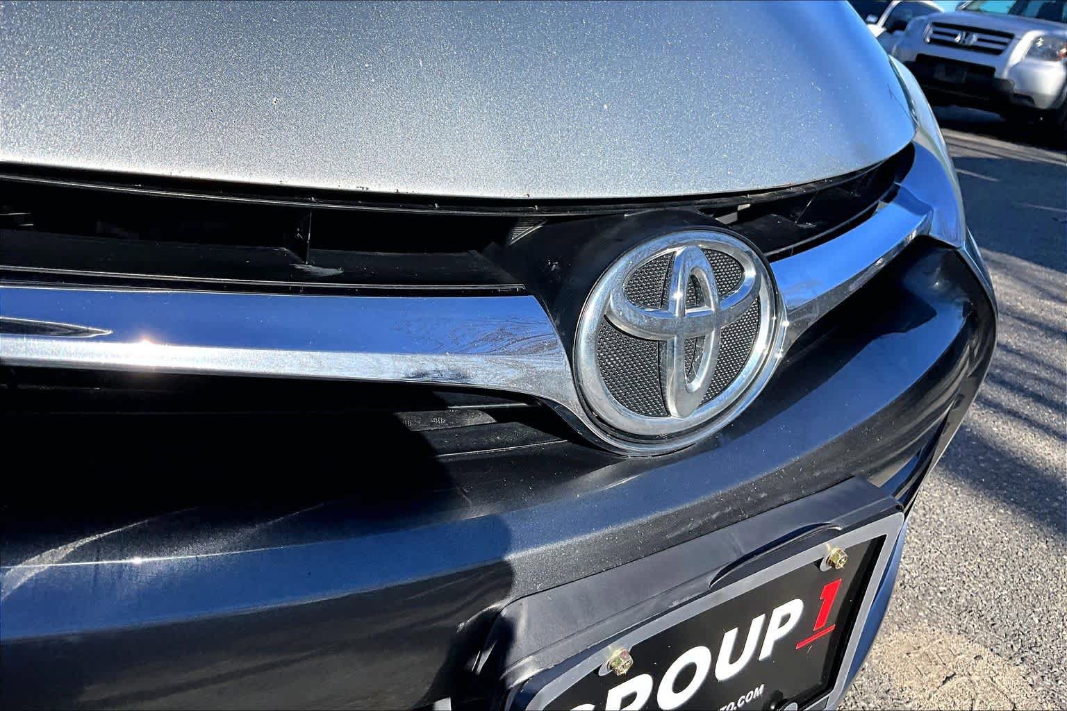 Used 2015 Toyota Camry XLE FWD image 28