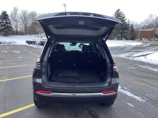 Certified 2023 Jeep Grand Cherokee Limited image 15