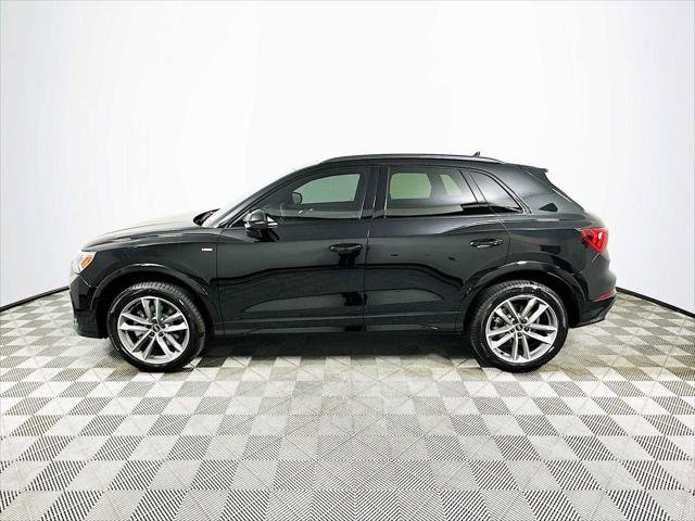 Certified 2025 Audi Q3 2.0T Premium w/ Convenience Package AWD/4WD image 4