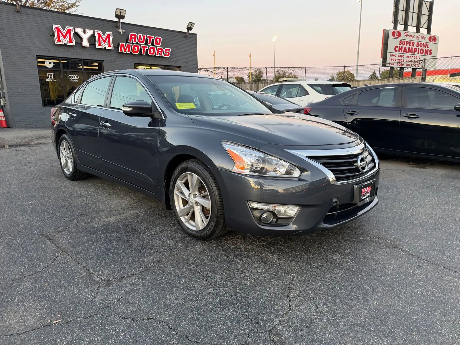 Used 2013 Nissan Altima 2.5 SL w/ 2.5 Moonroof Pkg