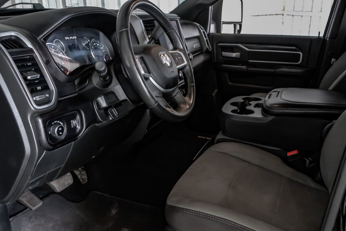 Used 2024 RAM 3500 Big Horn image 15