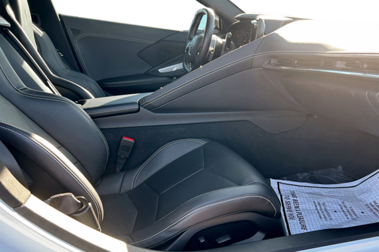 Used 2020 Chevrolet Corvette Stingray Coupe w/ Z51 Performance Package image 18