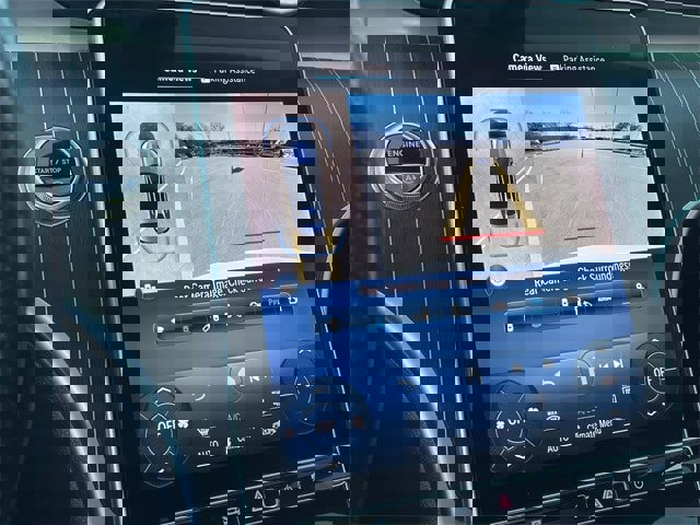 Used 2024 Mercedes-Benz C 300 4MATIC Sedan image 18