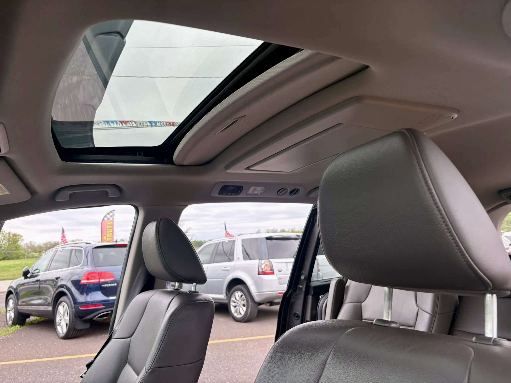 Used 2015 Honda Odyssey Touring Elite image 15