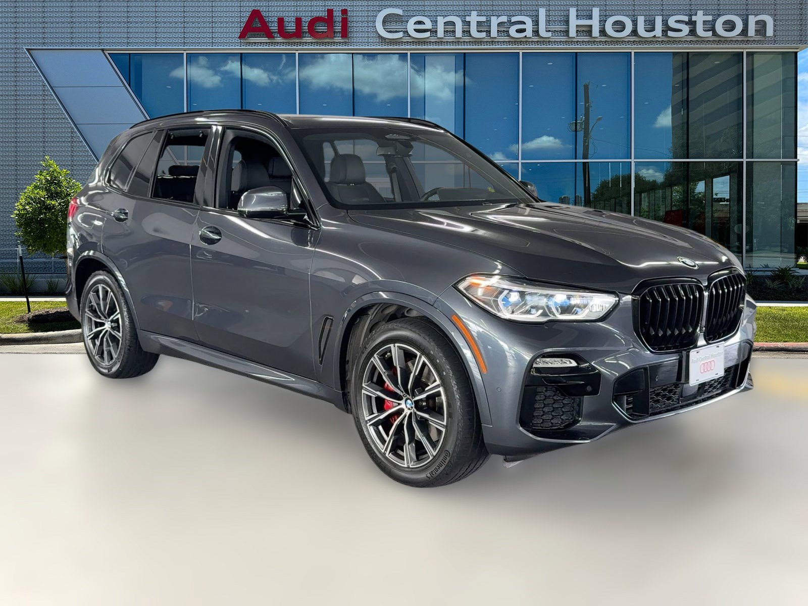 Used 2021 BMW X5 xDrive40i w/ M Sport Package image 7