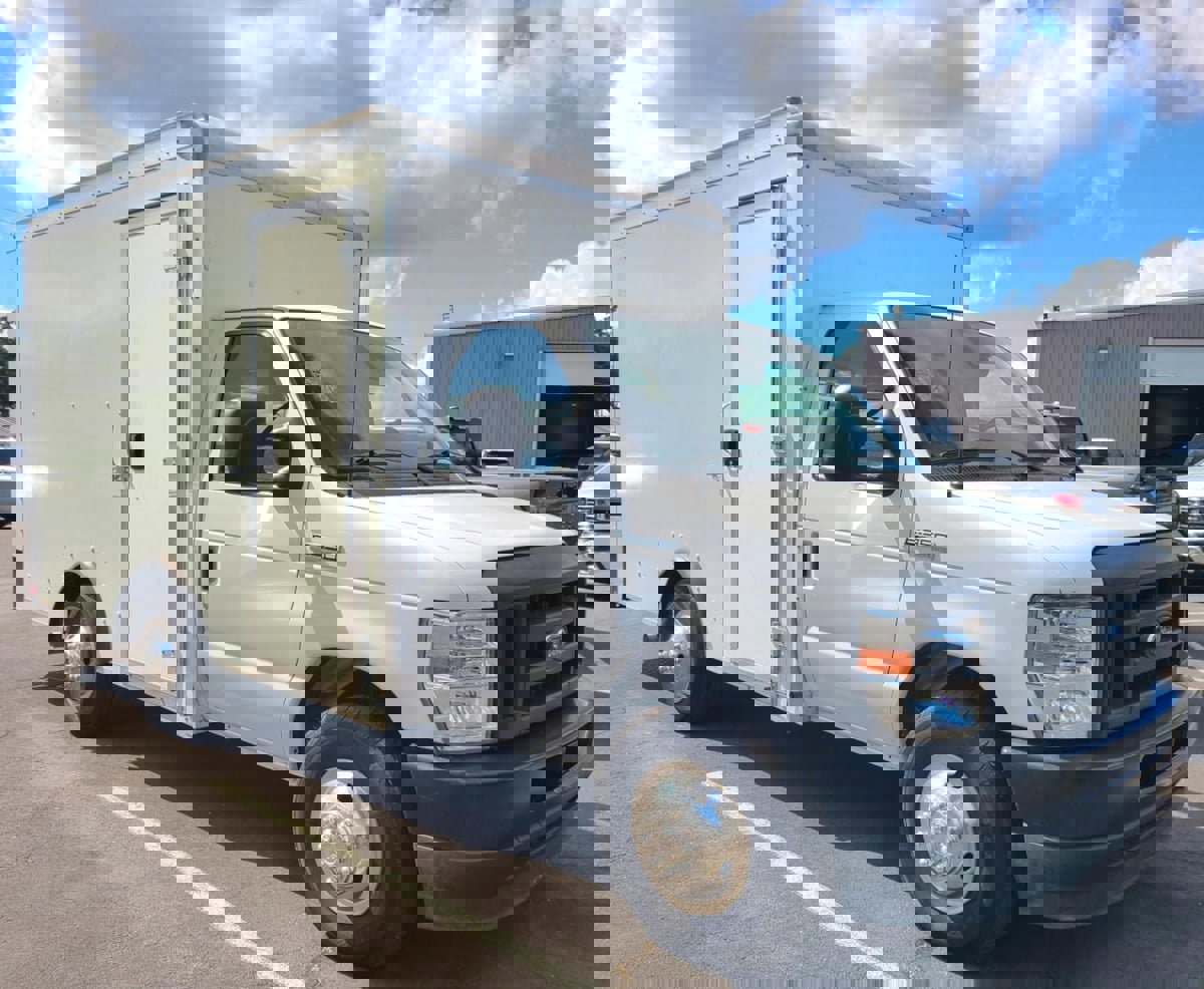 Used 2023 Ford E-350 and Econoline 350 Super Duty w/ Driver's Safety Package image 2