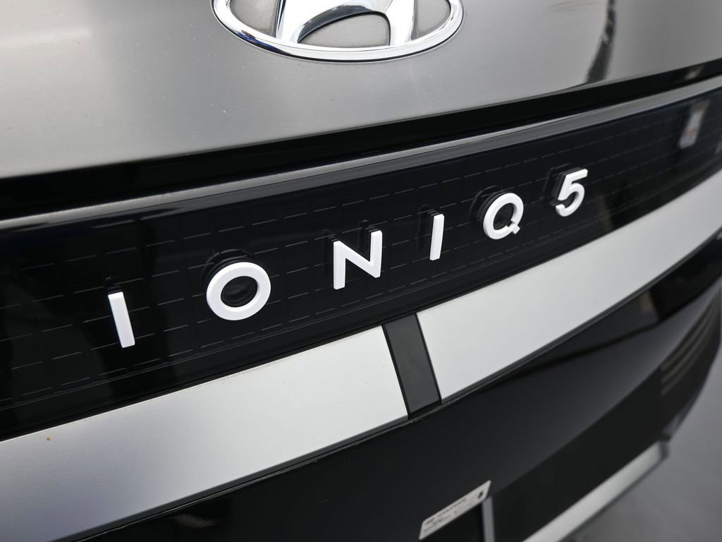 Used 2024 Hyundai Ioniq 5 SEL RWD image 42
