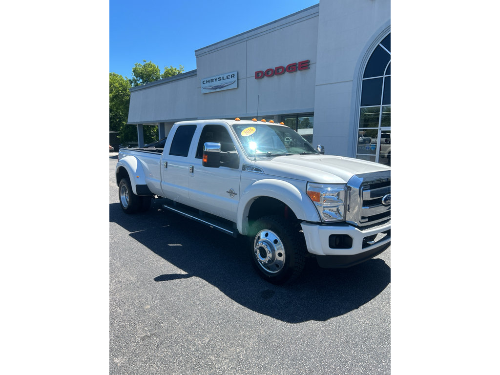 Used 2016 Ford F450 Platinum w/ FX4 Off Road Package AWD/4WD image 2
