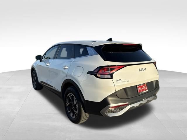 Used 2024 Kia Sportage LX AWD/4WD image 5