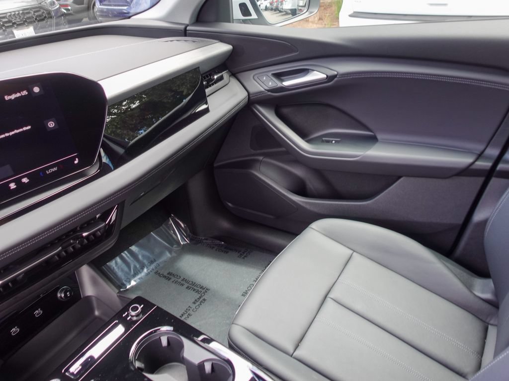 Used 2025 Audi Q6 e-tron Premium AWD/4WD image 17
