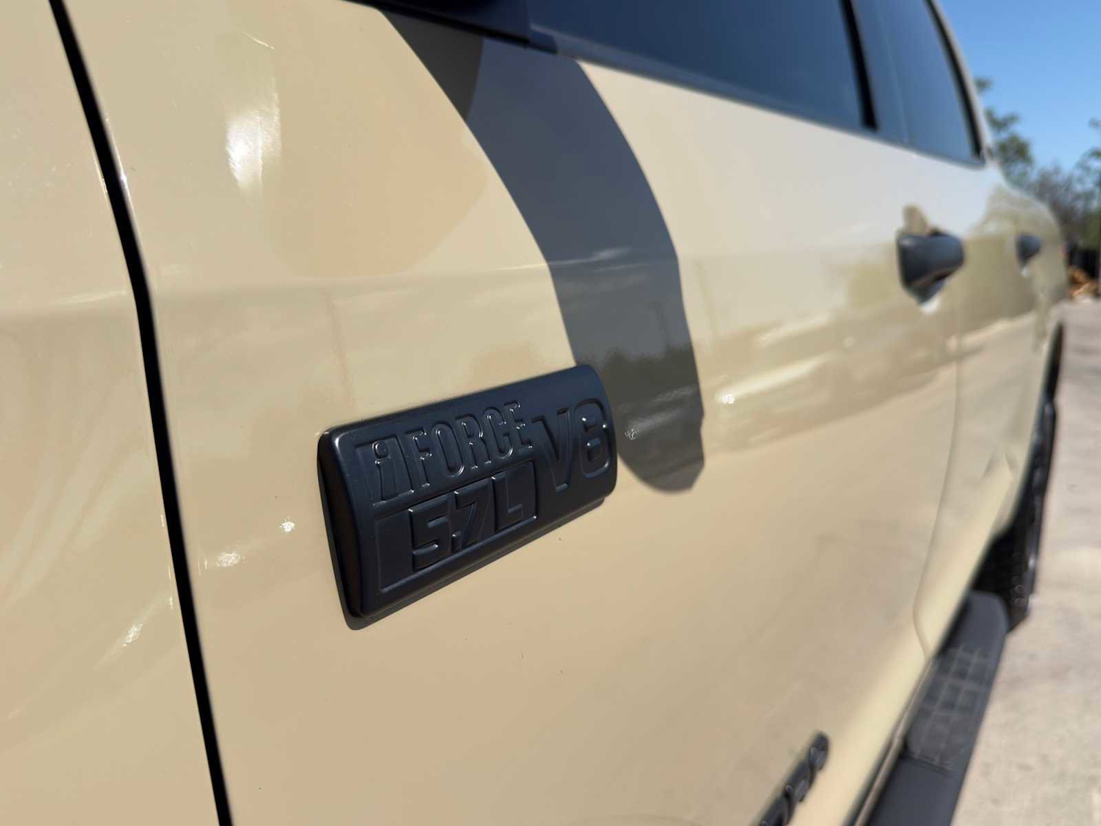 Used 2019 Toyota Tundra SR5 w/ SR5 Upgrade Package image 5