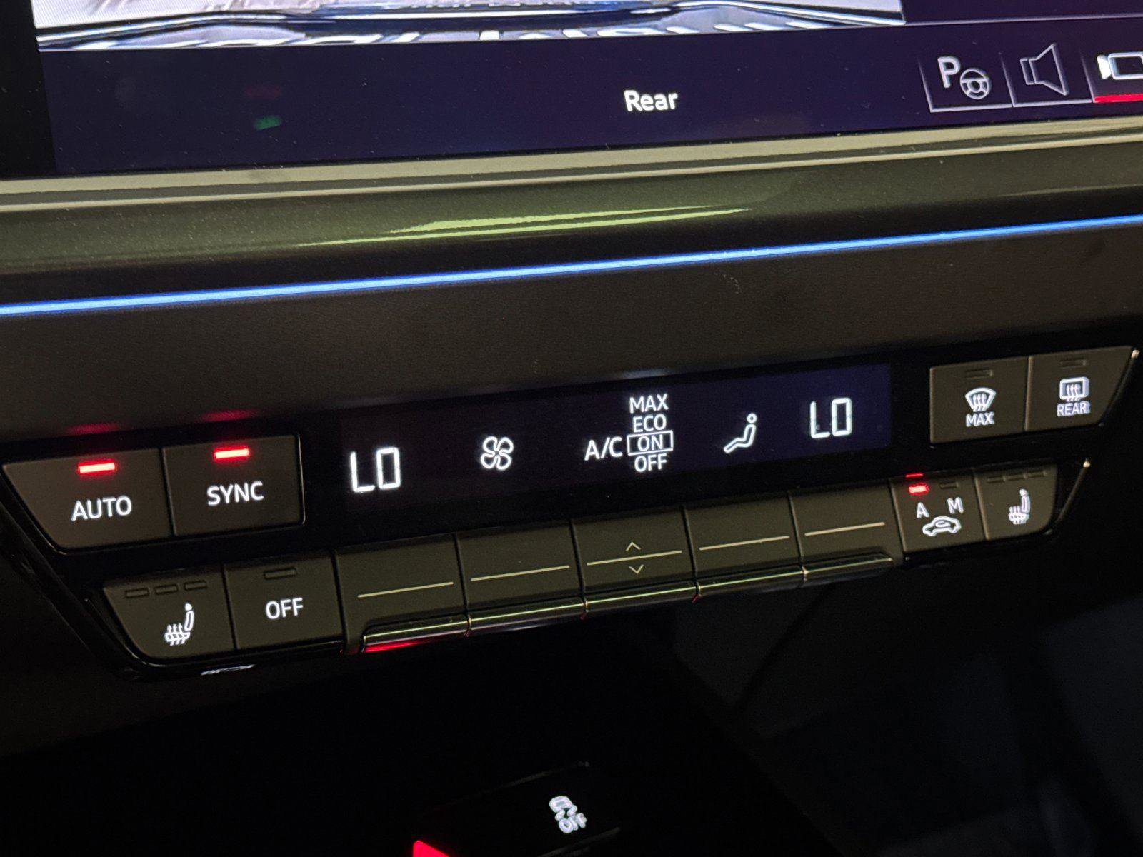 Certified 2024 Audi Q4 e-tron Prestige image 20