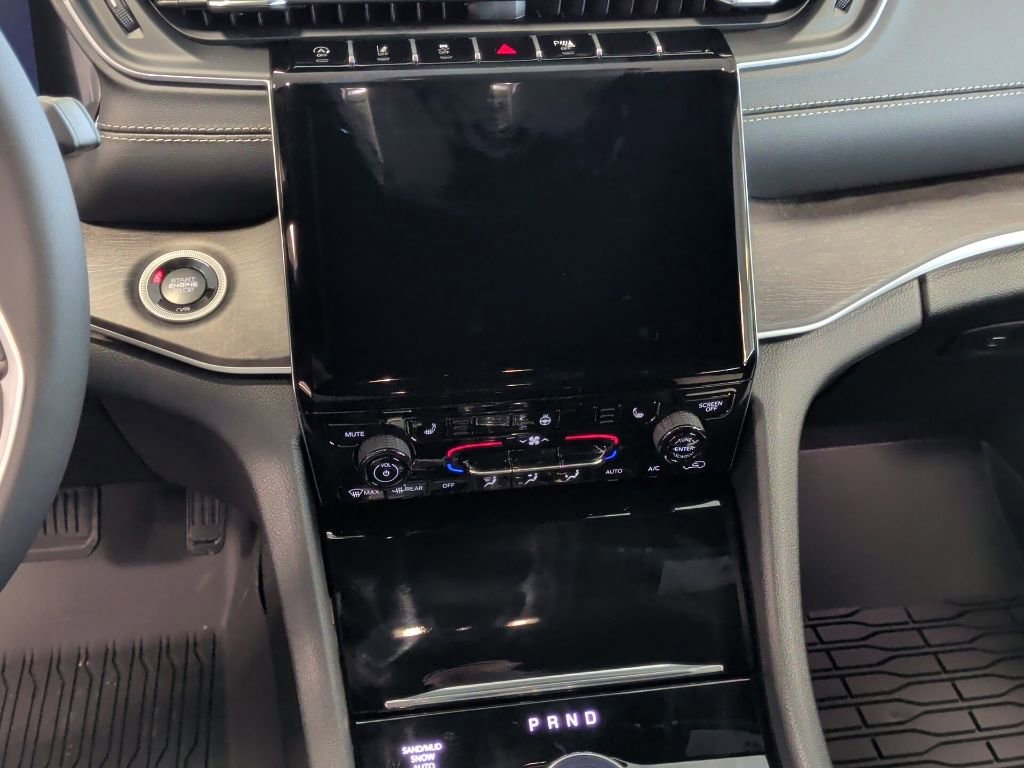 New 2025 Jeep Grand Cherokee Limited image 24