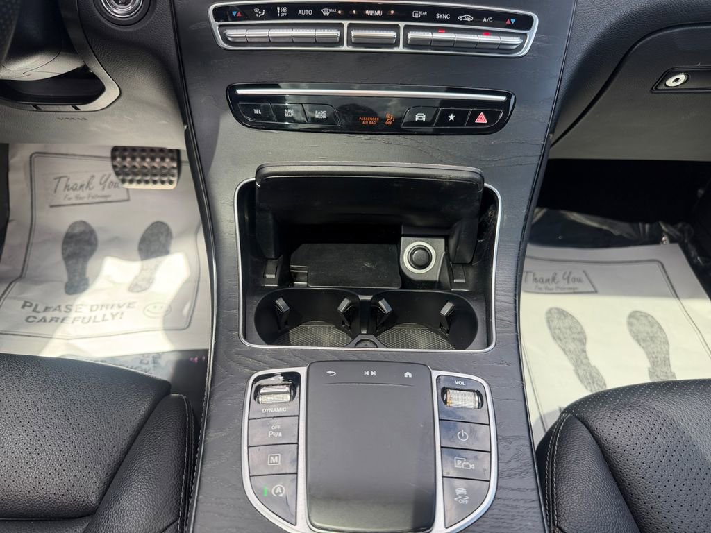 Used 2020 Mercedes-Benz GLC 300 4MATIC image 11