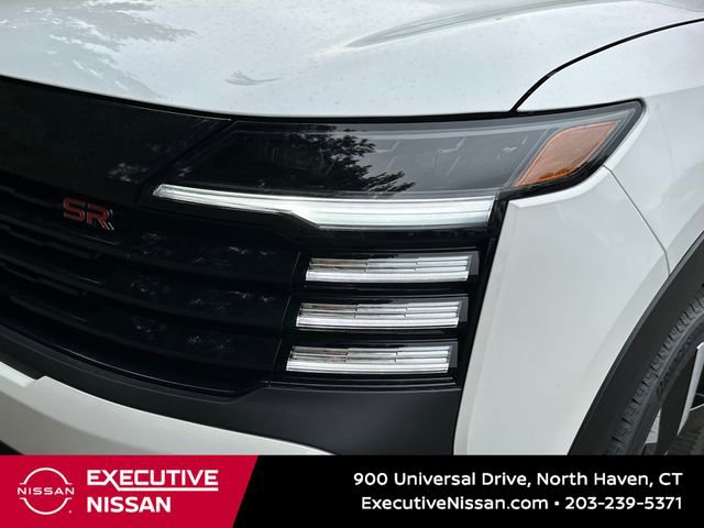 Used 2025 Nissan Kicks SR w/ Interior Electronics Package FWD image 7