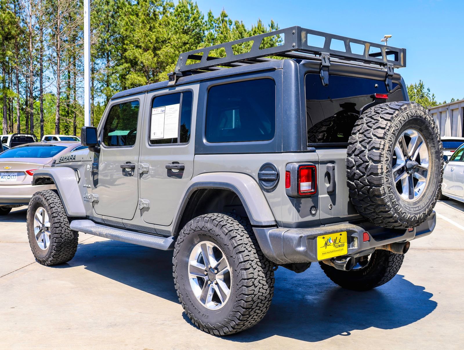 Used 2020 Jeep Wrangler Unlimited Sahara image 8
