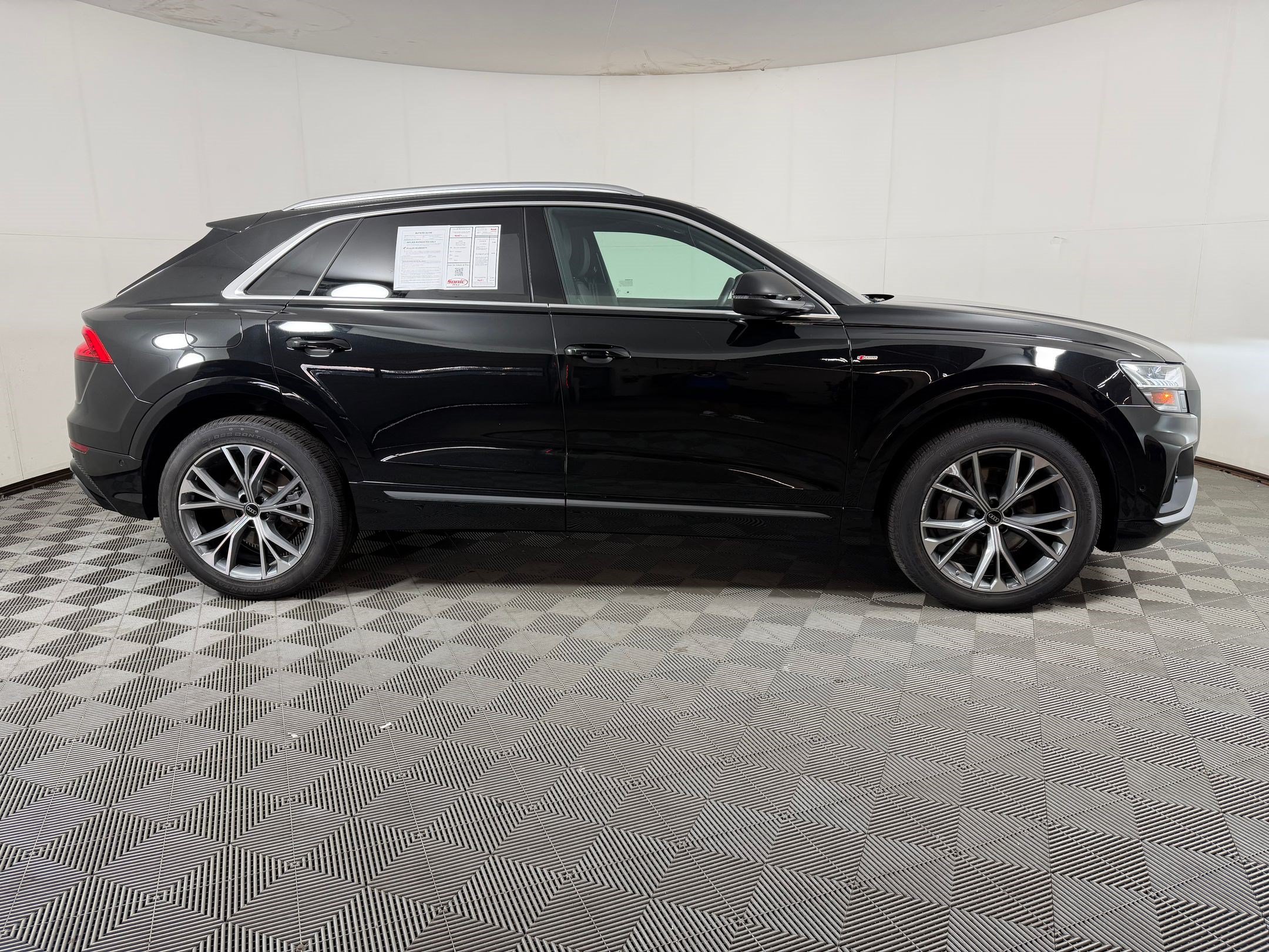 Used 2023 Audi Q8 Premium Plus w/ Premium Plus Package AWD/4WD image 8