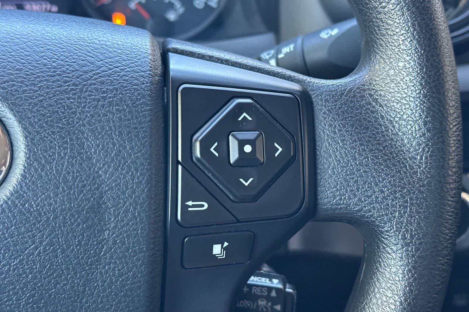 Used 2020 Toyota Tacoma SR AWD/4WD image 24