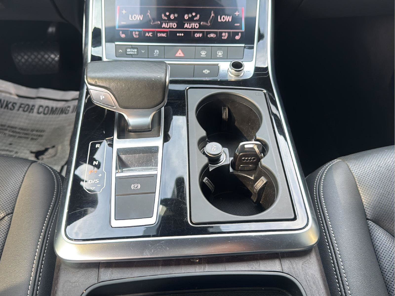 Used 2019 Audi Q8 Premium Plus w/ Premium Plus AWD/4WD image 18