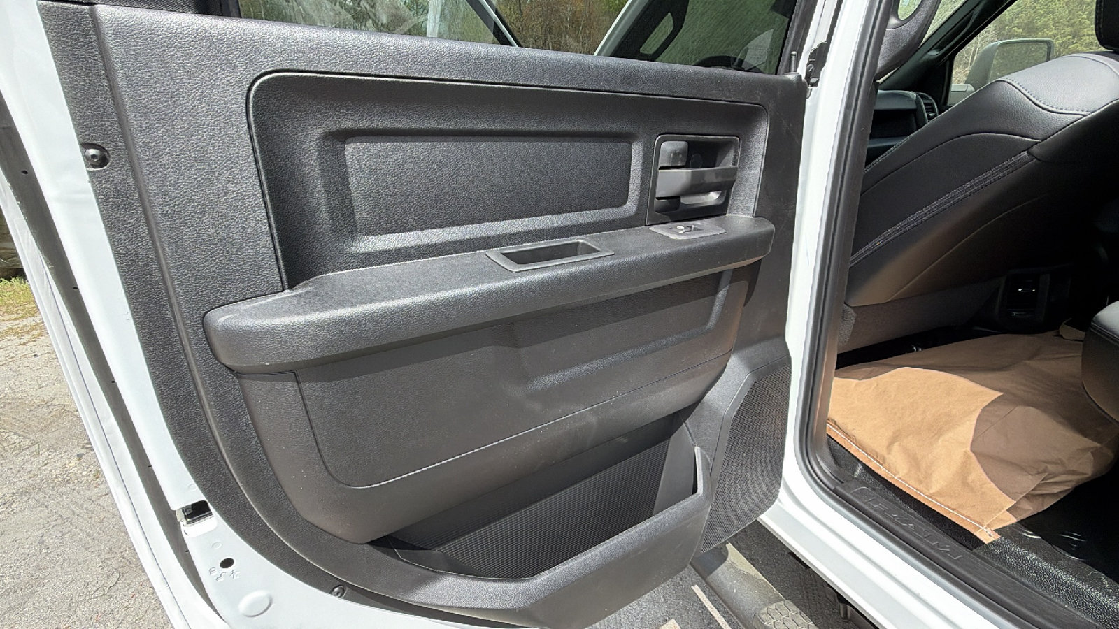 New 2026 RAM 5500 Tradesman w/ Chrome Appearance Group AWD/4WD image 18