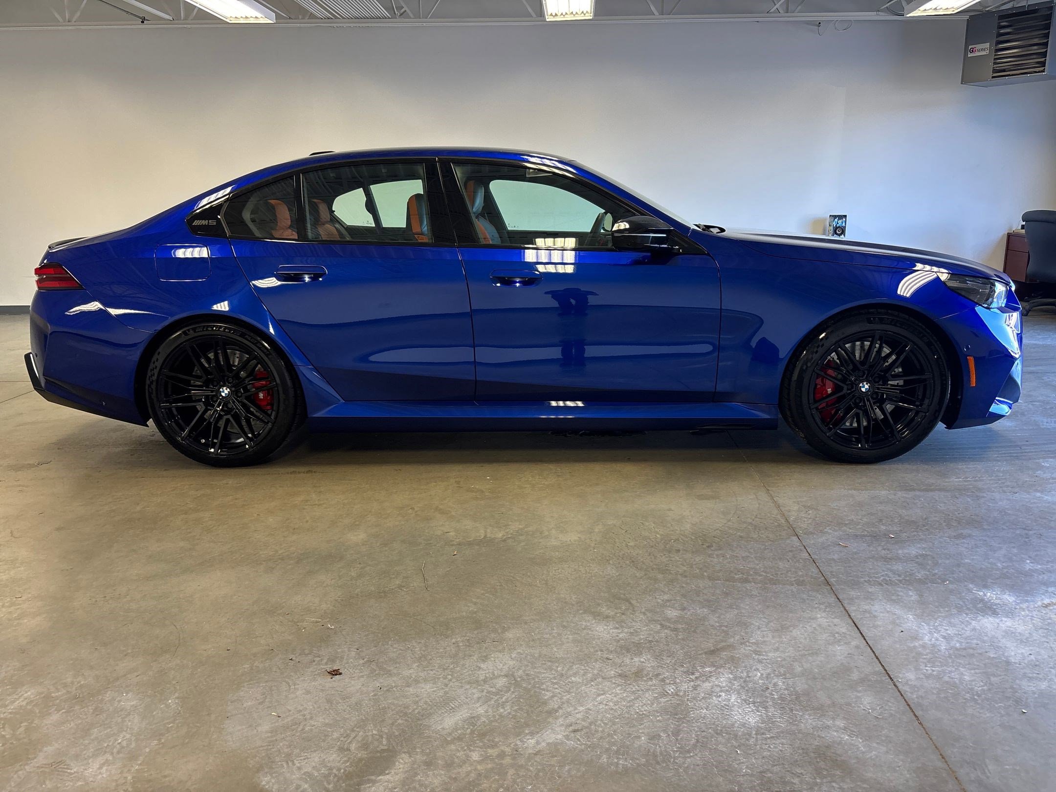 New 2026 BMW M5 w/ Executive Package image 6