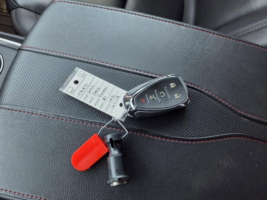 Used 2022 Chevrolet Traverse RS image 31