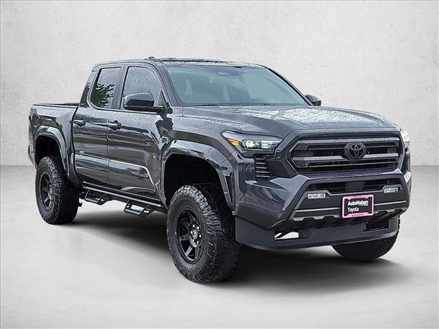 Certified 2025 Toyota Tacoma SR5 AWD/4WD image 3