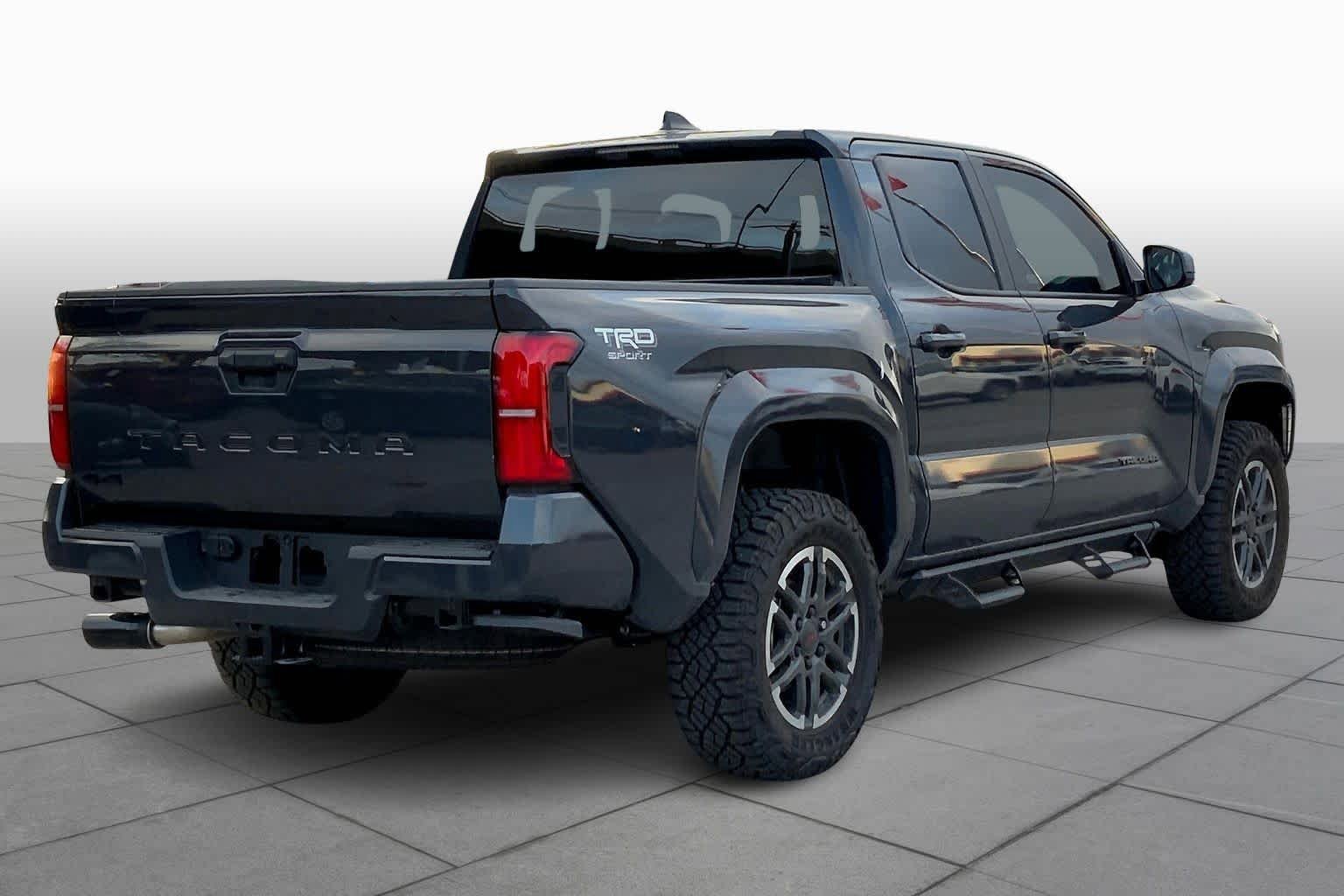 Used 2025 Toyota Tacoma TRD Sport AWD/4WD image 13
