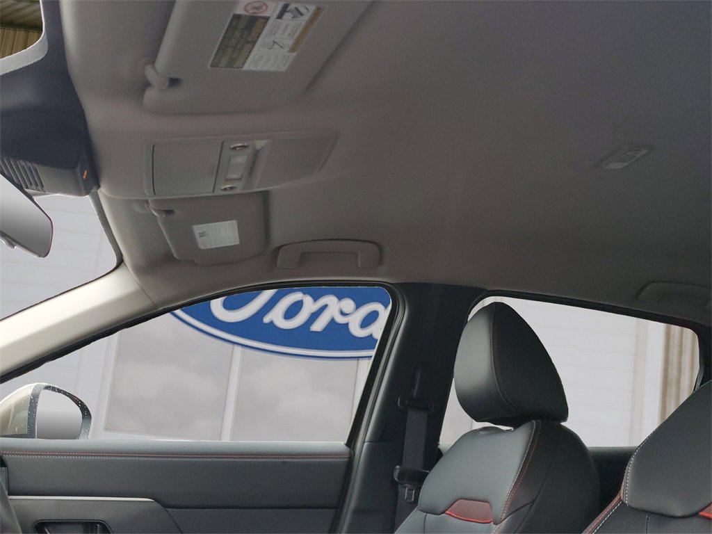 Used 2025 Nissan Kicks SR image 13