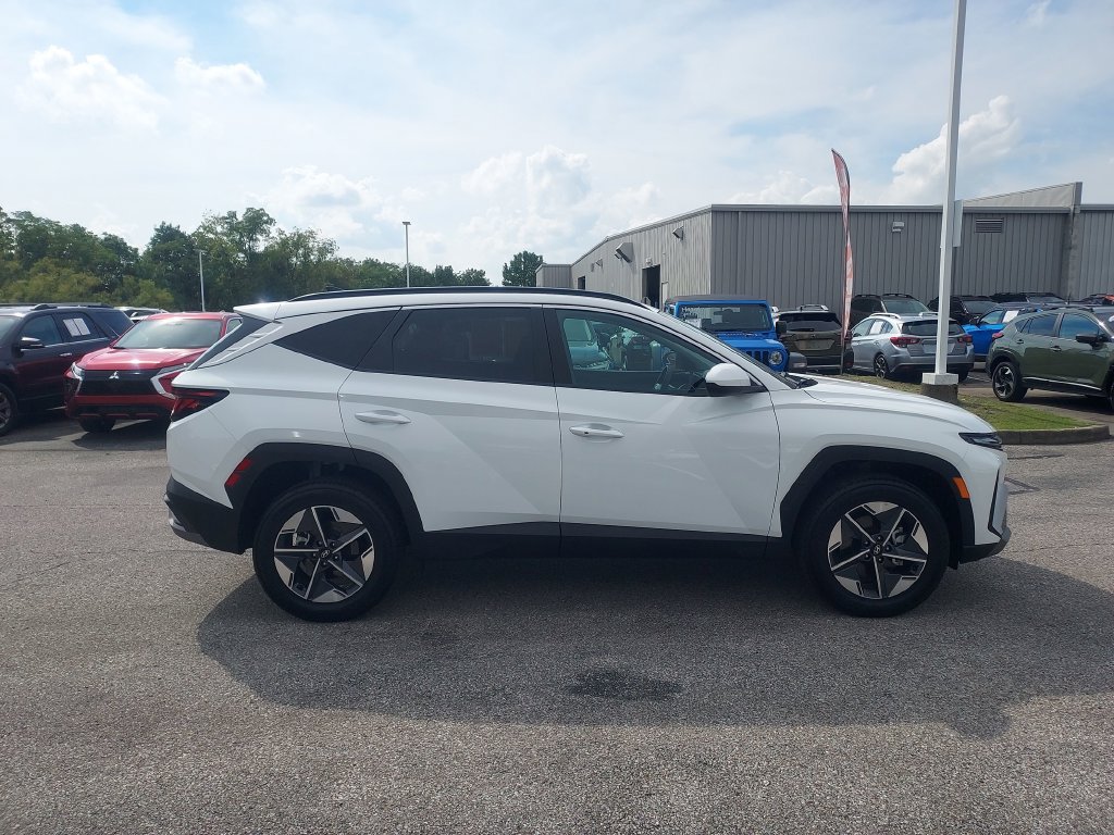 Used 2026 Hyundai Tucson SEL AWD/4WD image 8
