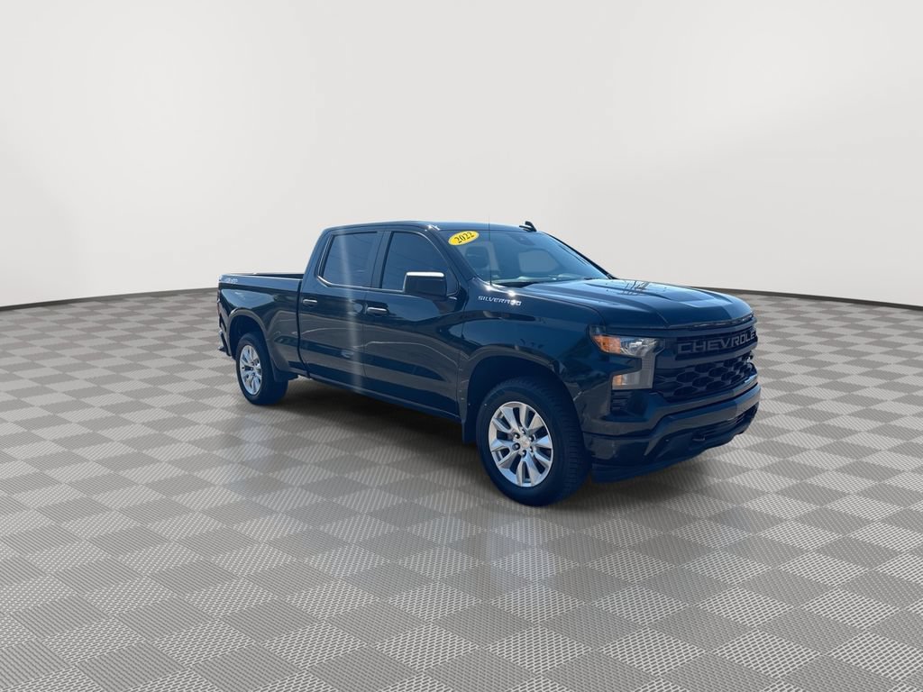 Certified 2022 Chevrolet Silverado 1500 Custom AWD/4WD image 2
