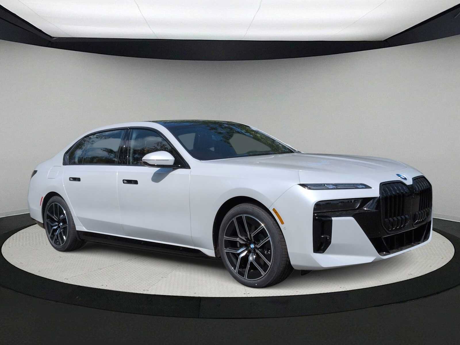 New 2026 BMW i7 xDrive60 w/ Executive Package AWD/4WD image 2