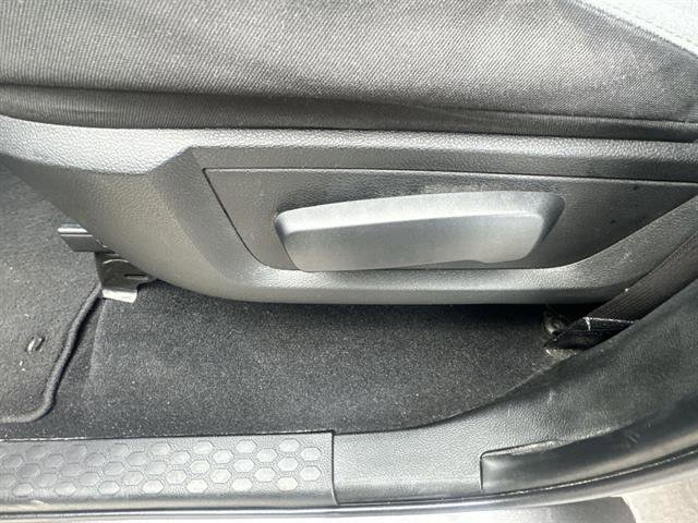 Used 2022 RAM 1500 Classic SLT image 15