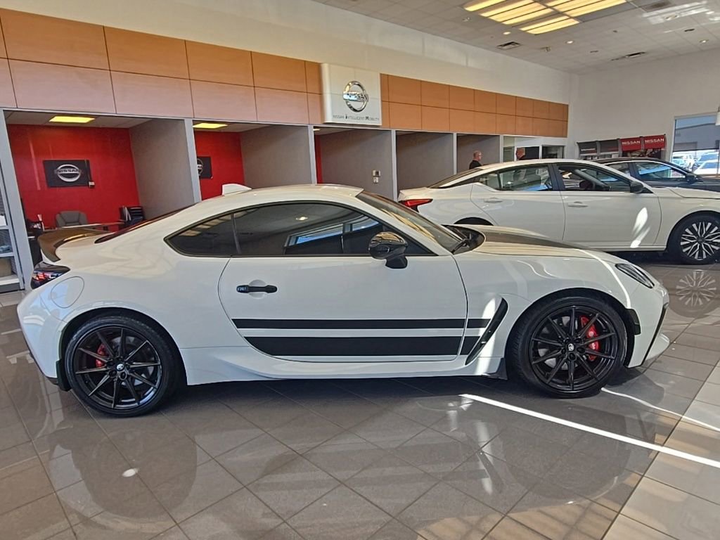Used 2024 Toyota GR86 TRUENO Edition RWD video 1