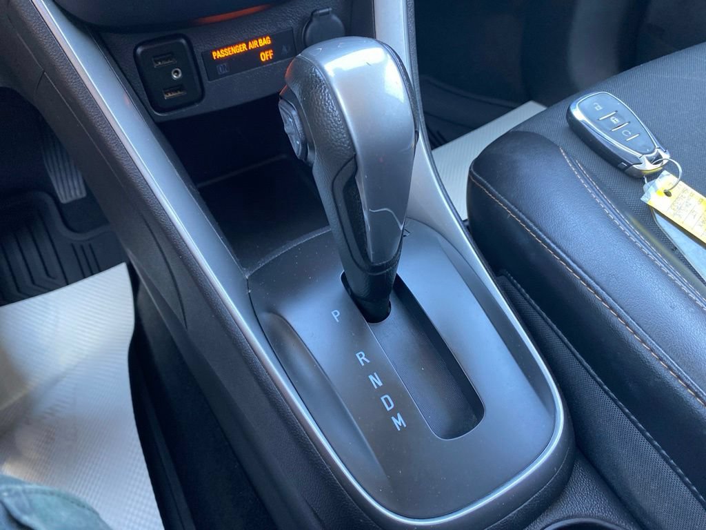 Used 2019 Chevrolet Trax LT w/ LT Convenience Package AWD/4WD image 29