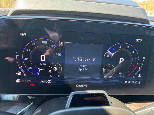 Used 2025 Chevrolet Tahoe LT w/ Advanced Technology Package AWD/4WD image 16