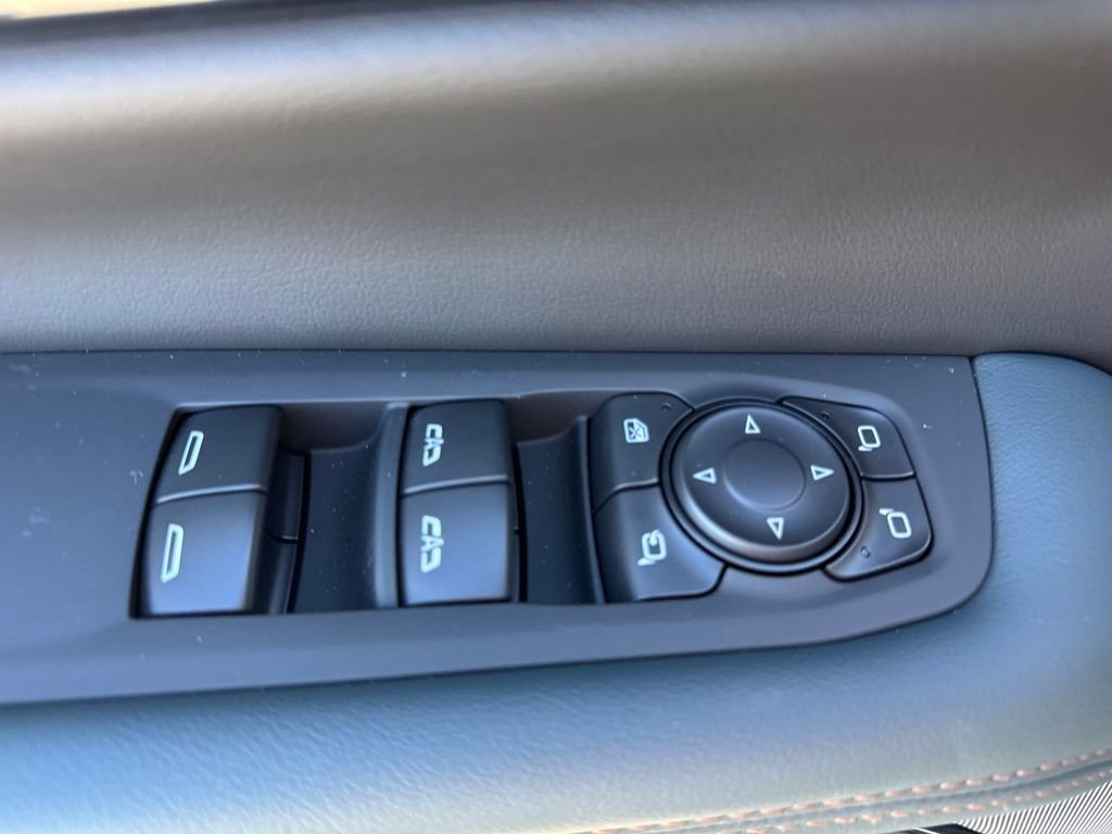 New 2026 GMC Yukon XL AT4 w/ AT4 Premium Plus Package image 20