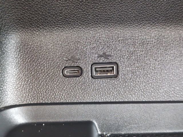 Used 2025 Chevrolet Traverse RS w/ LPO, Floor Liner Package image 42