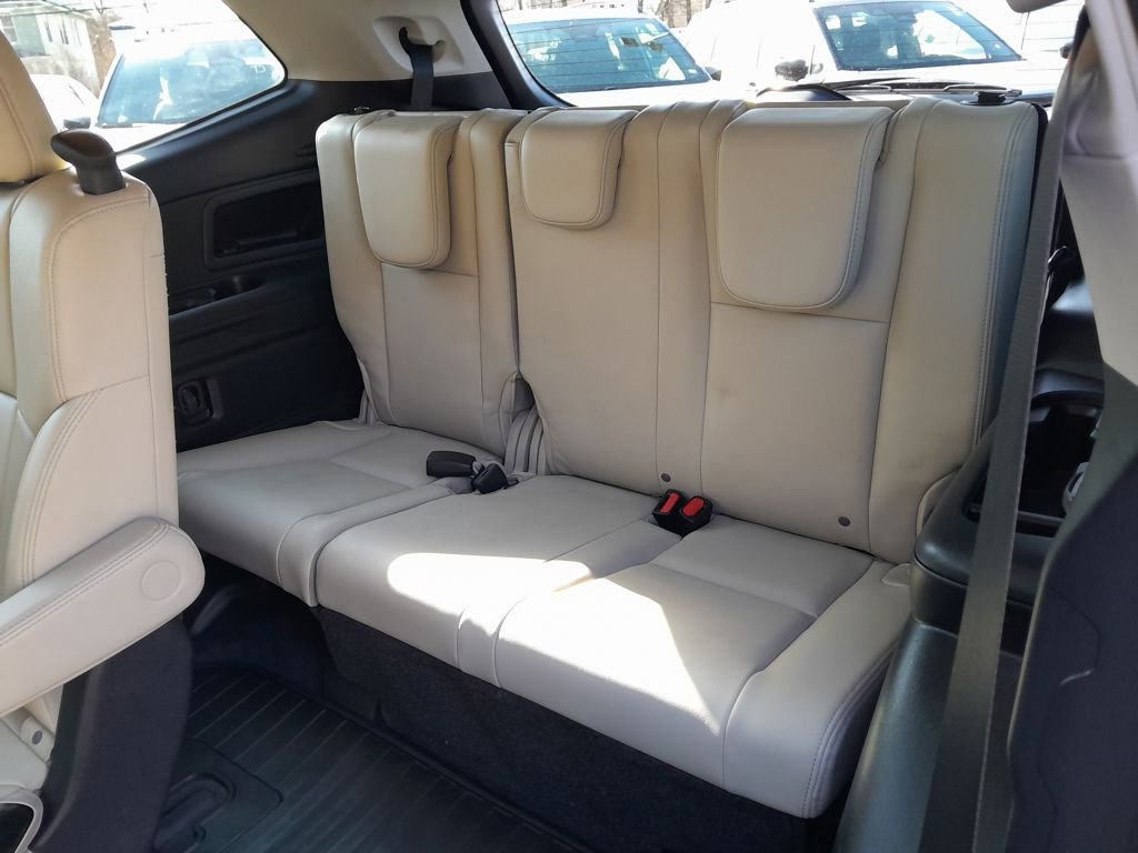 Used 2022 Subaru Ascent Limited image 31