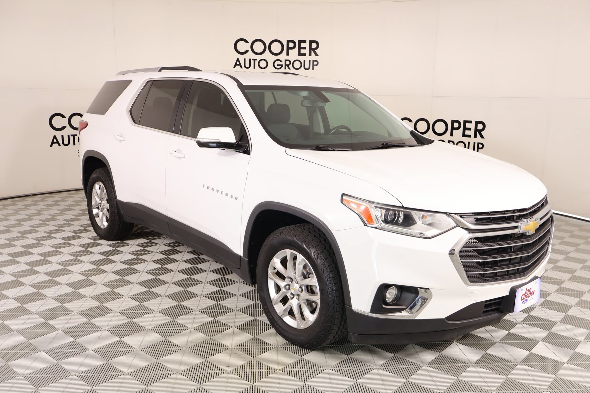 Used 2018 Chevrolet Traverse LT