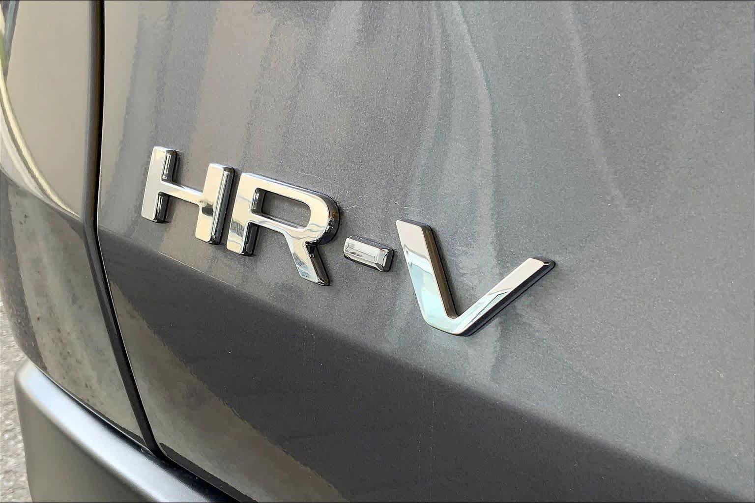 Used 2025 Honda HR-V LX image 10