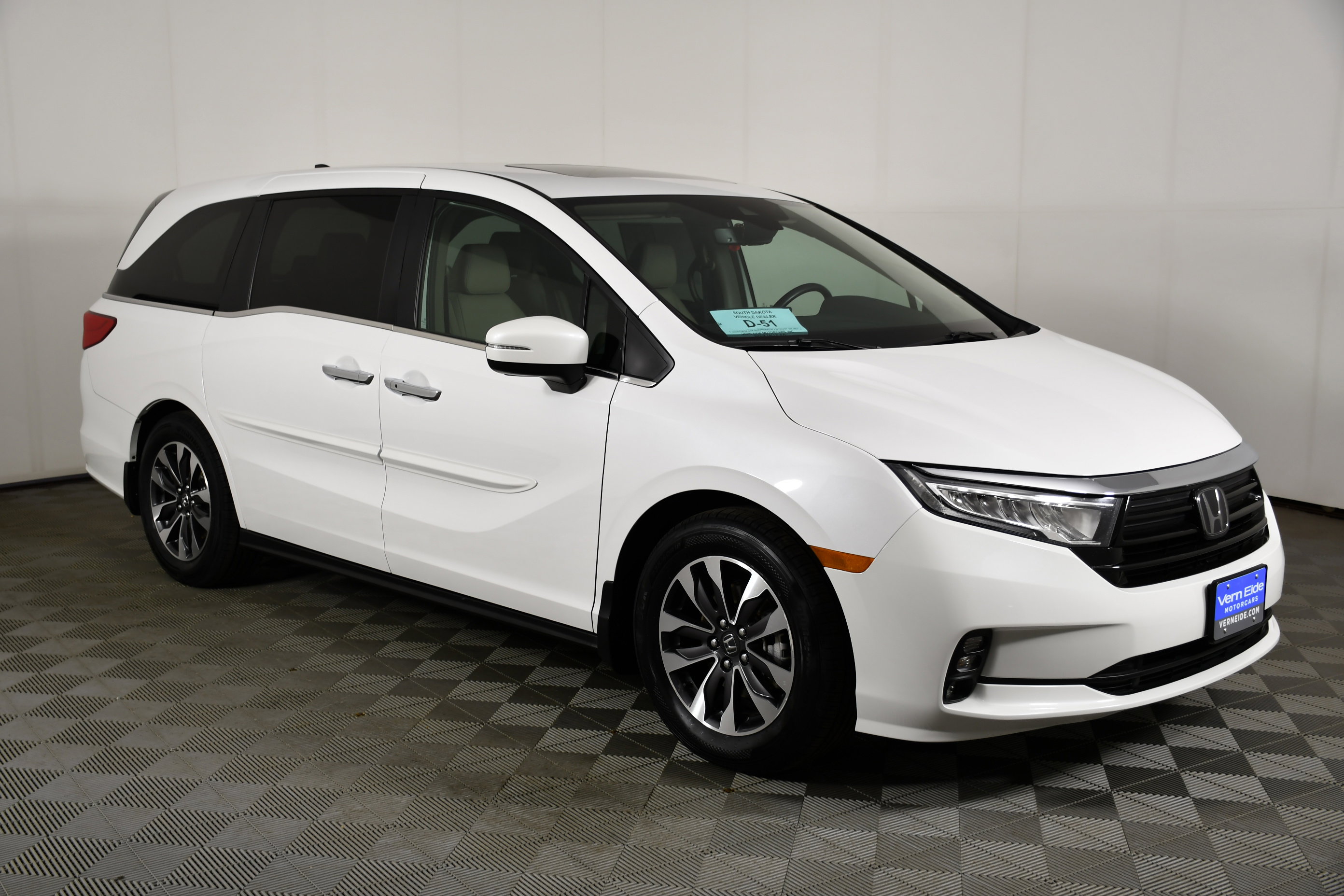 Certified 2024 Honda Odyssey EX-L image 4