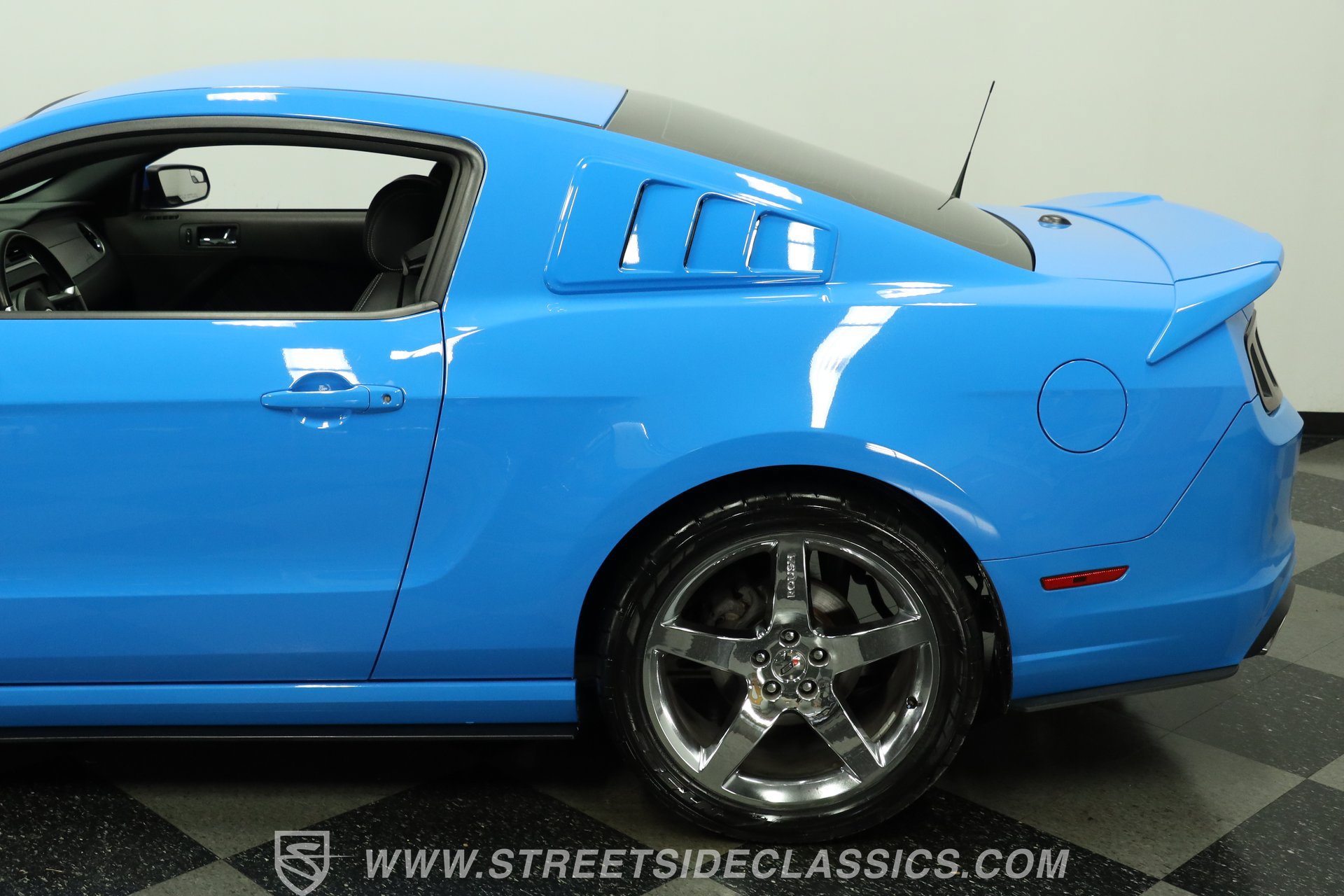 Used 2013 Ford Mustang GT Premium w/ GT Track Pkg RWD image 24