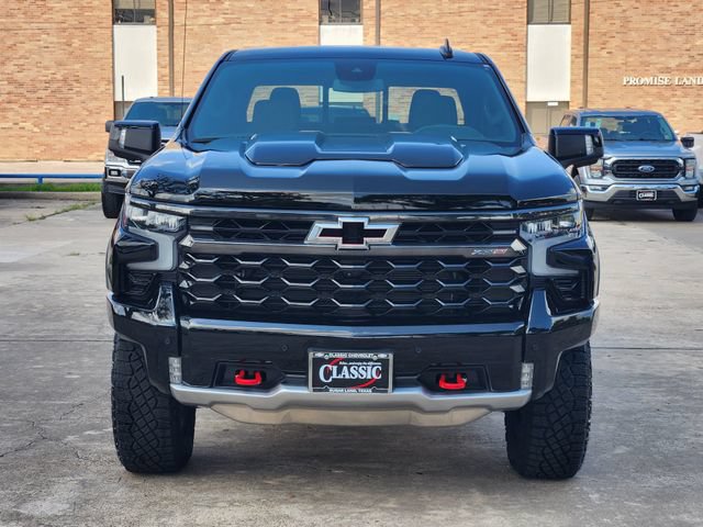 Used 2025 Chevrolet Silverado 1500 ZR2 AWD/4WD image 2