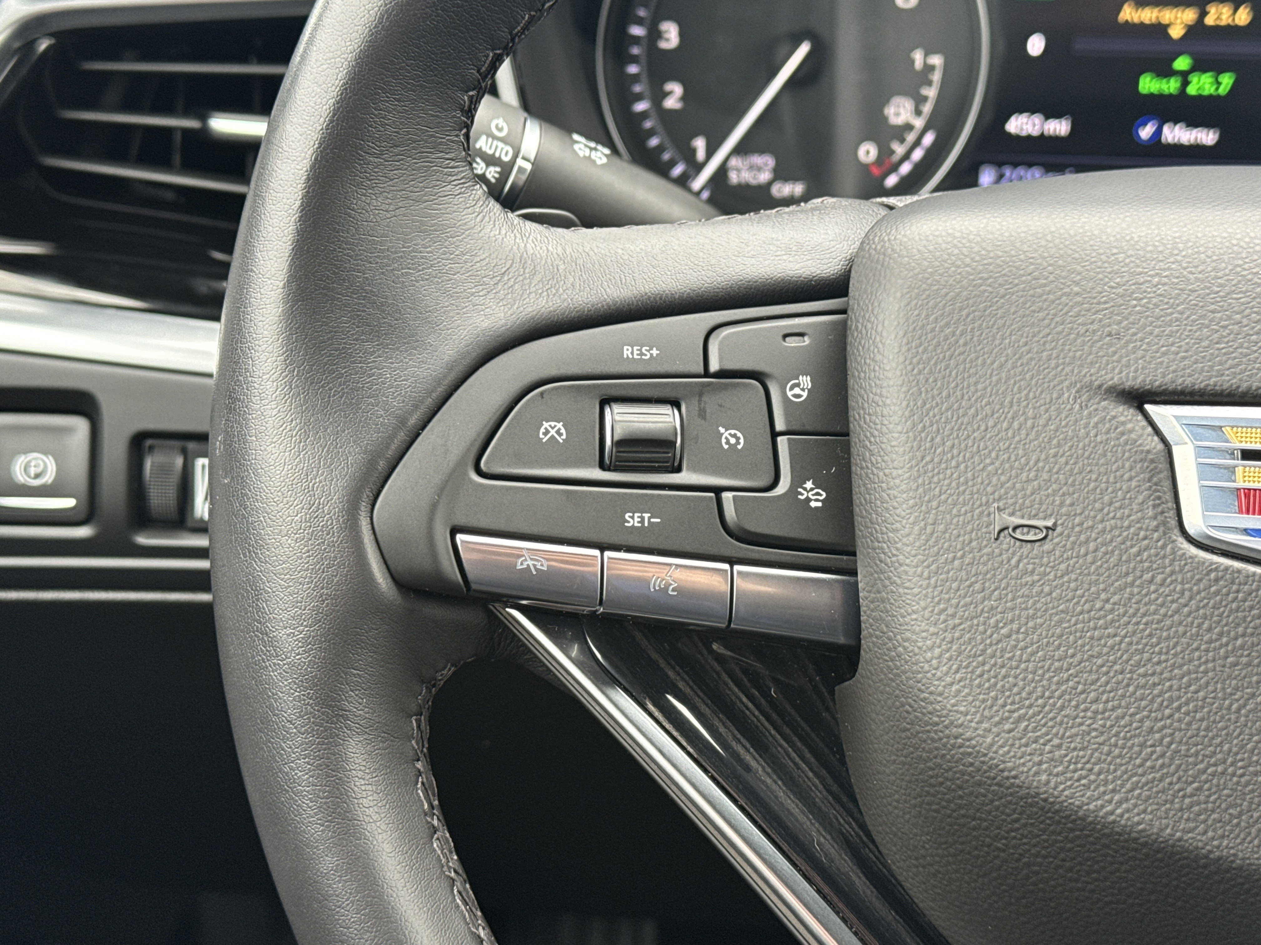 Used 2025 Cadillac XT6 Premium Luxury w/ Technology Package image 18